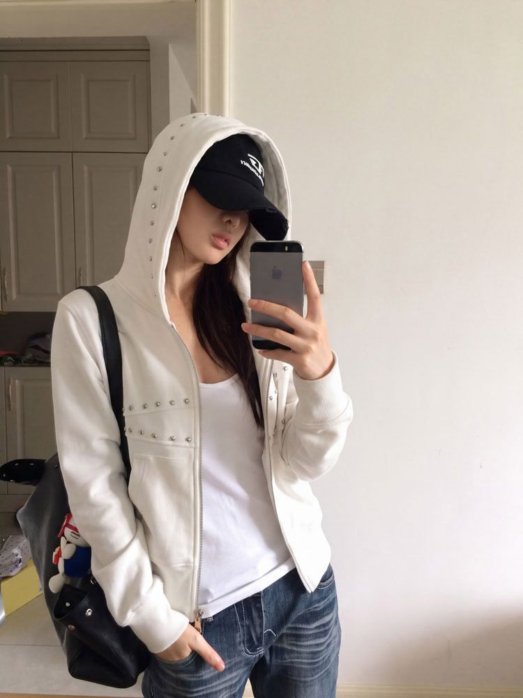 Women's Y2K Studded Rivet Hood - đánh giá và giá Vintage Fashion Hong Kong