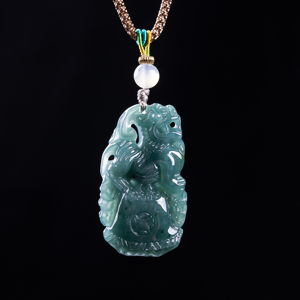 Burmese Jadeite Pixiu Pendant  - đánh giá và giá Vintage Fashion Necklace